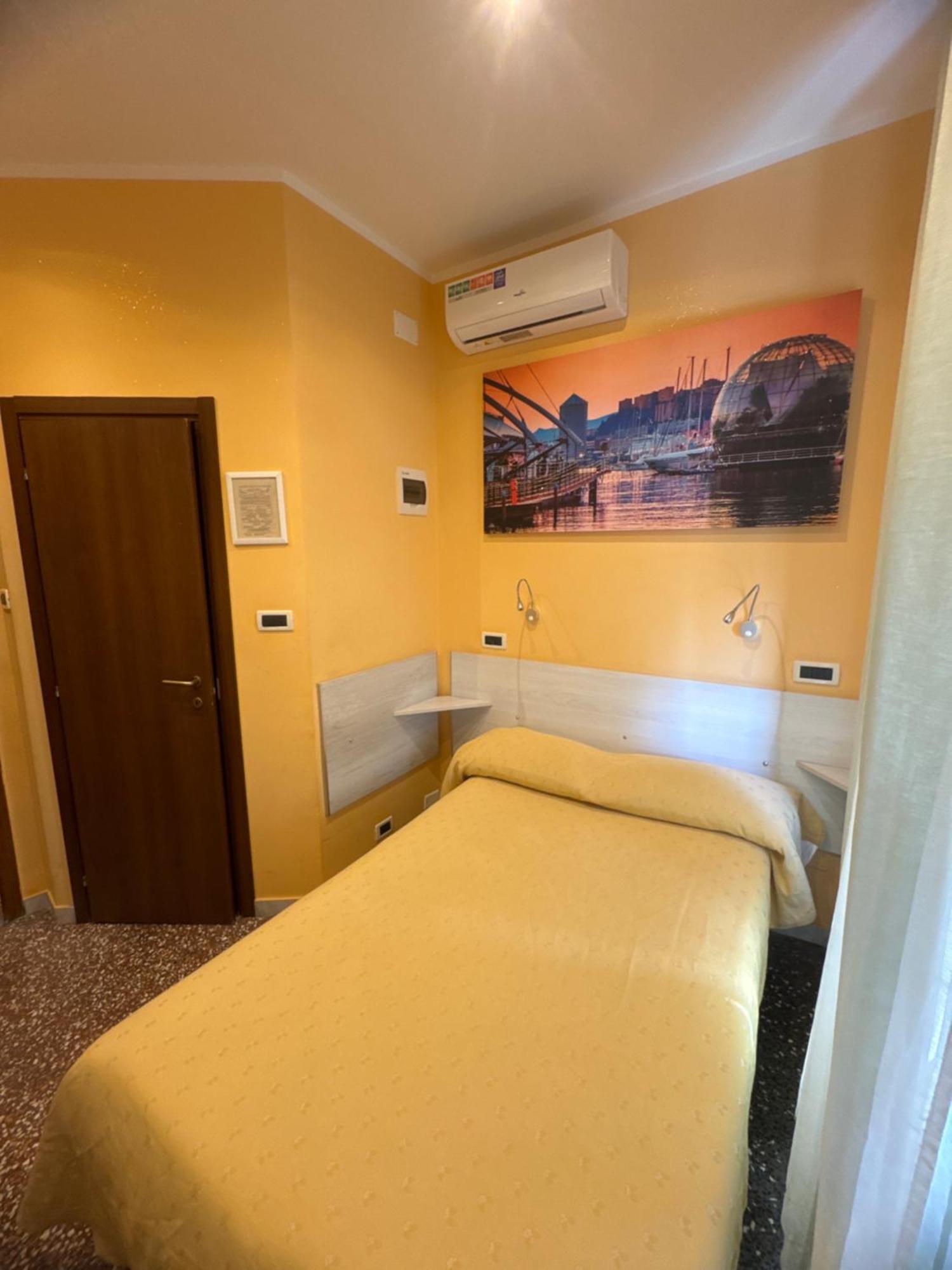 Albergo Parigi Genua Exterior foto